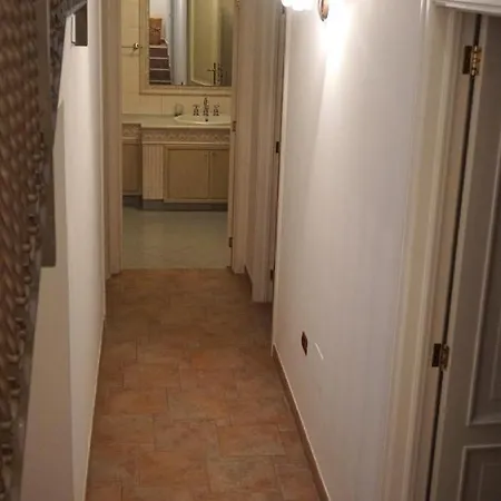 Apartment Casa Indipendente In Pieno Centro A Otranto